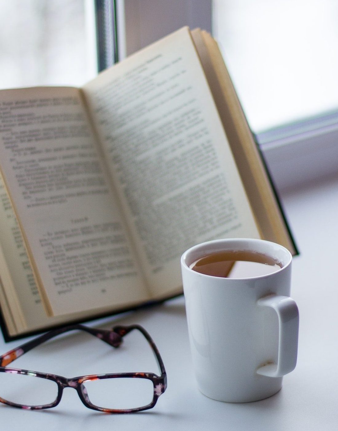 books-and-glasses-.jpg books-and-glasses-.jpg
